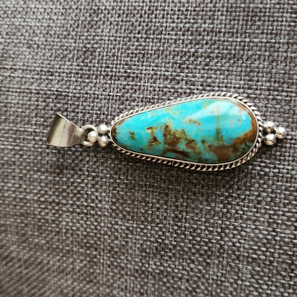 Gorgeous Native American Navajo Turquoise and Sterling Pendant 💙 - Picture 7 of 10